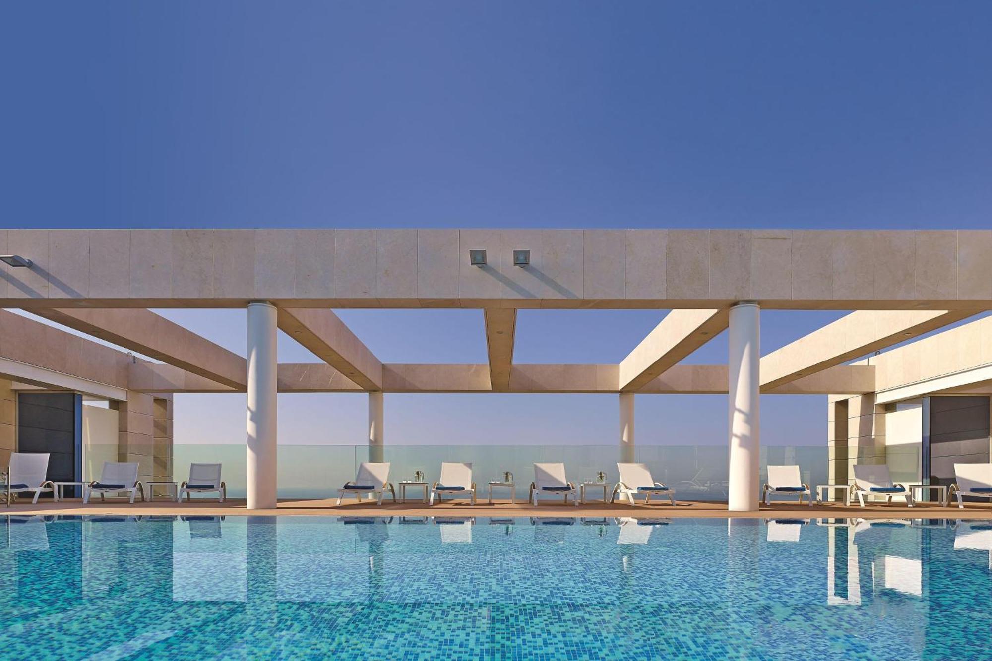 The Ritz-Carlton, Herzelia Buitenkant foto