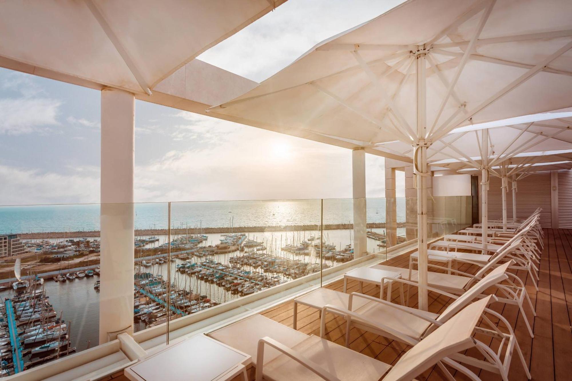 The Ritz-Carlton, Herzelia Buitenkant foto